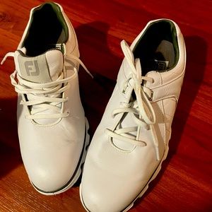 REDUCED PRICE-Men’s Size 9.5 Golf Shoes